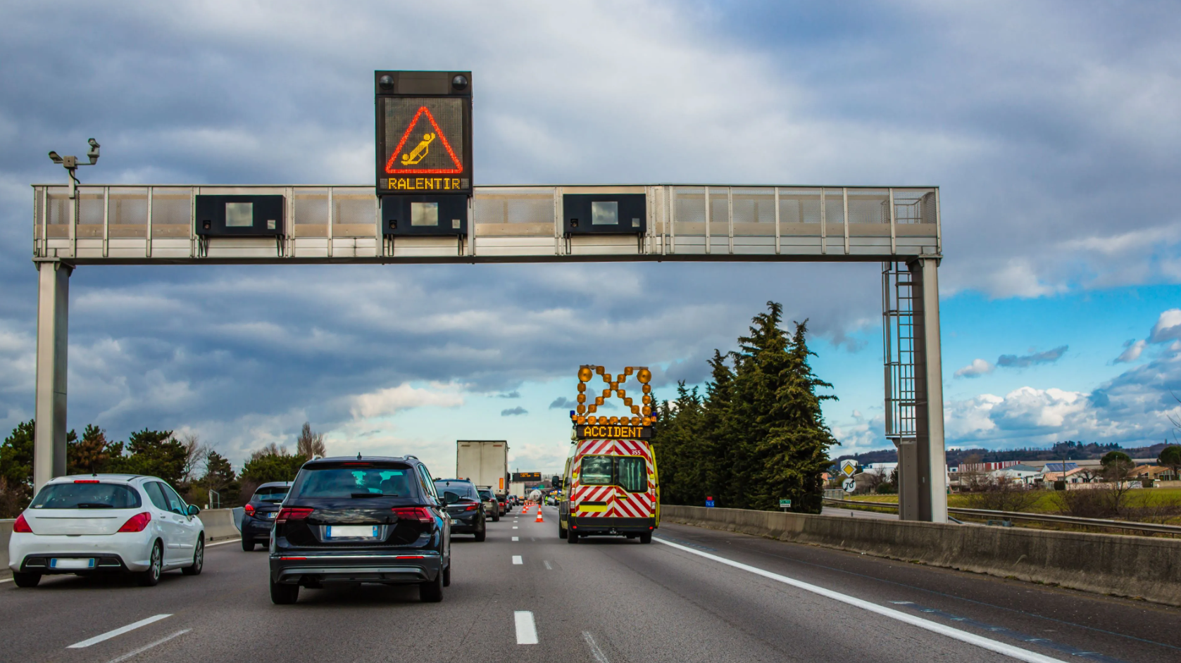 SWARCO and INEO connected vehicles project
